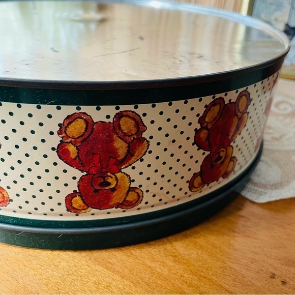 💫 Teddy Bear Cottage Core Large Round Metal Country Tin - Picture 7 of 9